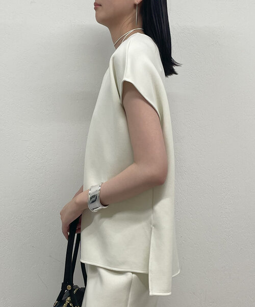 新品タグ付【Loungedress】ポンチフーディー　オフホワイト Loungedress】ポンチフーディー | OUTLET(アウトレット