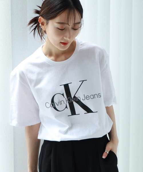 カルバンクライン   ロゴプリント クルーネック 半袖 Tシャツ GLOSSY MONOLOGO CKLJ20J224983 Calvin Klein カルバンクライン ロゴプリント クルーネック 半袖