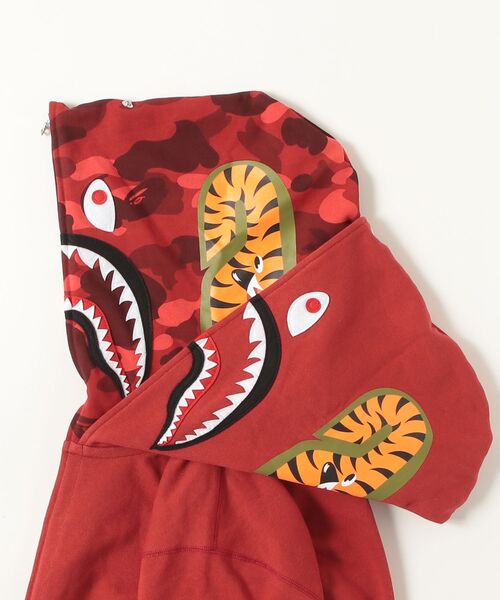 A BATHING APE（アベイシングエイプ） パーカー COLOR CAMO SHARK FULL