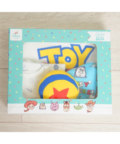 メガハウス　ベビーコレクション　新品未使用内袋未開封Happystoryシリーズ Disney（ディズニー） 出産祝い 新生児ギフトボックス 4点セット トイ