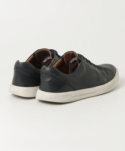 「Clarks」 ローカットスニーカー 9 ブルー メンズの画像