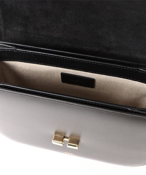 A.P.C GRACE ショルダーバッグ A.P.C. グレース レザーショルダーバッグ | ブラック | FARFETCH JP
