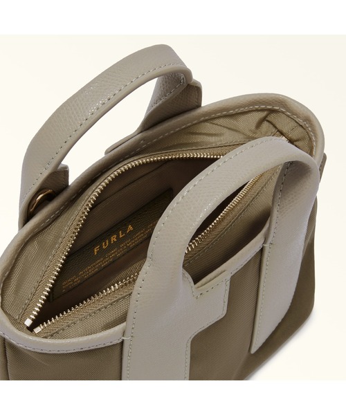 新品 未使用 FURLA PIUMA テックアクセサリーケース付ショルダーバッグ 