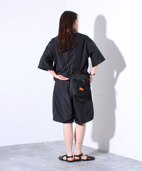 as　定価:13,200円  UNIVERSAL OVERALL UNIVERSAL OVERALL ショルダーバッグ 「UNIVERSAL OVERALL