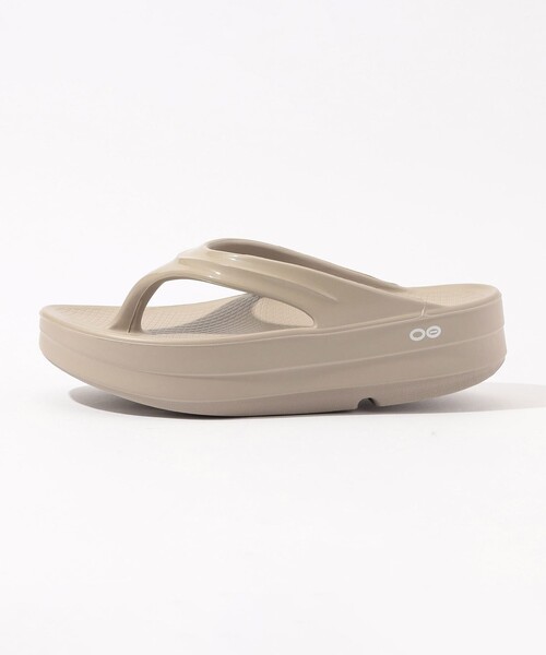 リカバリーサンダル サンダル OOFOS OOmega サンダル レディースの画像