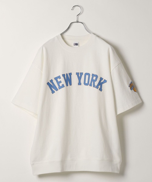 xoxome ロゴプリント オーバーサイズTシャツ チラックス プリント オーバーサイズ Tシャツ | Maison Kitsuné