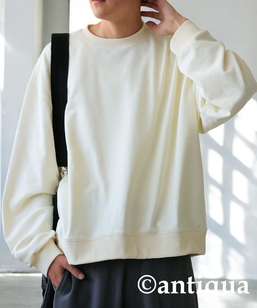 antiqua（アンティカ） トレーナー スウェット ショート丈トップス