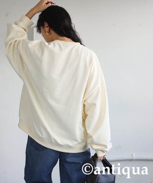 antiqua（アンティカ） トレーナー スウェット ショート丈トップス