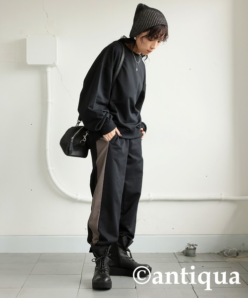 antiqua（アンティカ） トレーナー スウェット ショート丈トップス