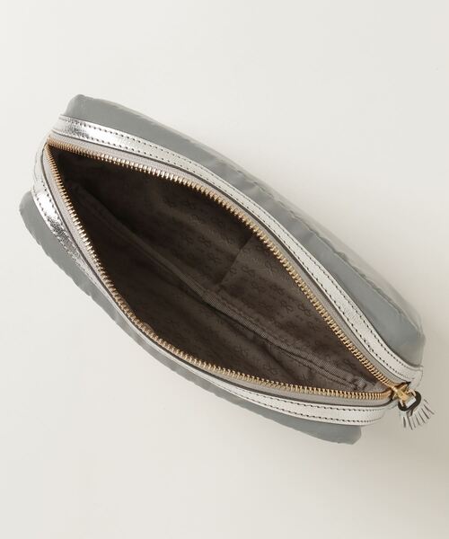 ANYA HINDMARCH シルバーポーチ 49,500円→20,000円 ANYA HINDMARCH 「ANYA HINDMARCH」 ポーチ FREE シルバー