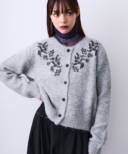 【vintage】Mon Canari ニットカーディガン刺繍 ビーズ ビジュー vintage】Mon Canari ニットカーディガン 花柄 刺繍 ビーズ ビジュー