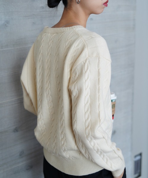 ニット セーター カラーケーブルクルーニットセーター レディース