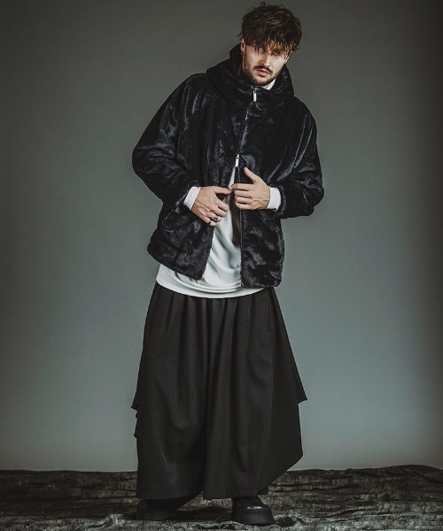 NO ID.（ノーアイディー） ブルゾン アウター mj11322-フェイクファー