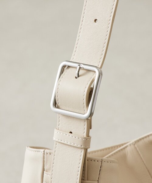 BEARDSLEY（ビアズリー） ショルダーバッグ バッグ 「本革」スムース