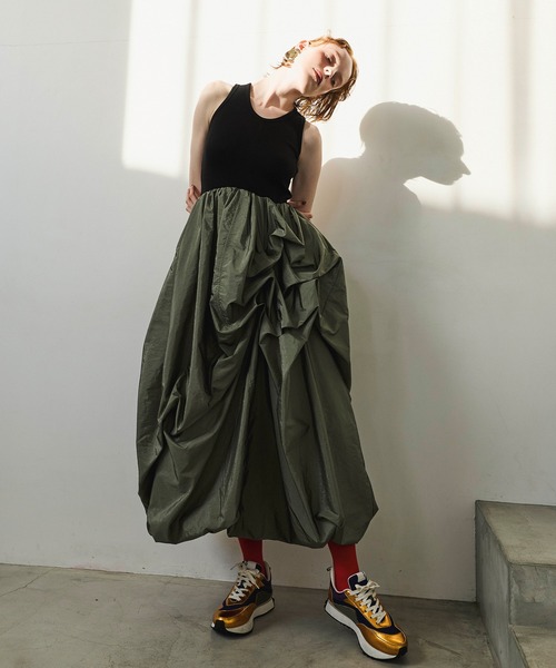 ワンピース FLOWER TUCK TANK DOCKING OPの画像