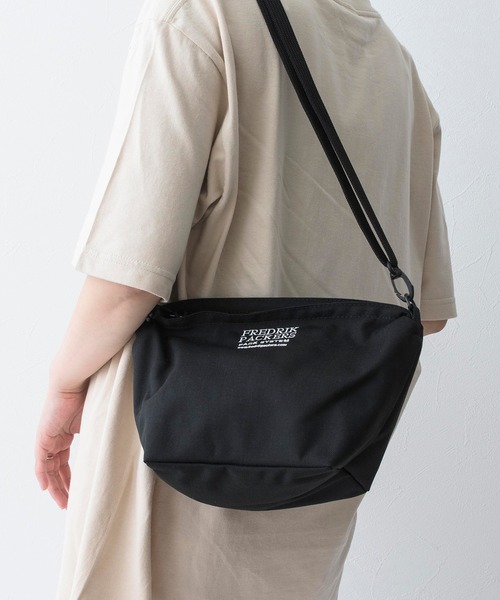 「FREDRIK PACKERS」 ショルダーバッグ FREE ブラック レディース_画像5