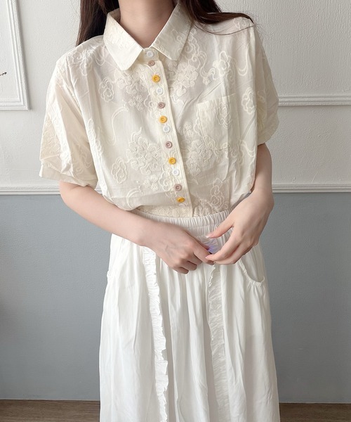 Nana ブラウス シャツ 半袖 カラフルボタン刺繍シャツ レディース