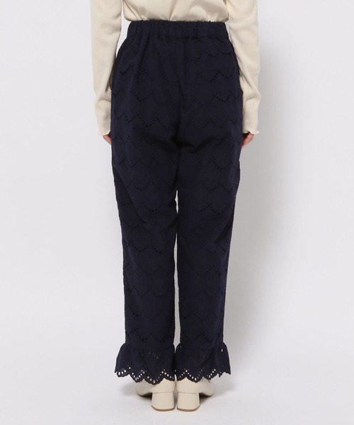 新品未使用品　高山直子さんコラボ刺繍レースストレートパンツ Sサイズ　ネイビー GLOBAL WORK パンツ 高山直子さんコラボ/刺繍レースストレート