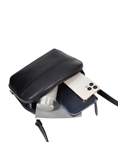 【関税込】 スモール バックルバック - ブラック SEEKER ショルダーバッグ 「LINE」アンティークレザー 2WAY