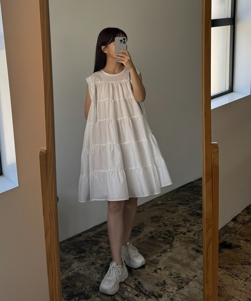 ホワイト フレンチスリーブ ワンピース ミディ丈 フレア I_am ワンピース french sleeve tiered midi ops / フレンチ
