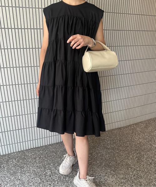 ホワイト フレンチスリーブ ワンピース ミディ丈 フレア I_am ワンピース french sleeve tiered midi ops / フレンチ