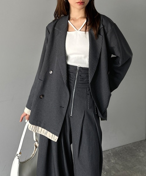 VIVANO フリル付きブラックテーラードジャケット VIVANO フリル付きブラックテーラードジャケット フリル付きノーカラー