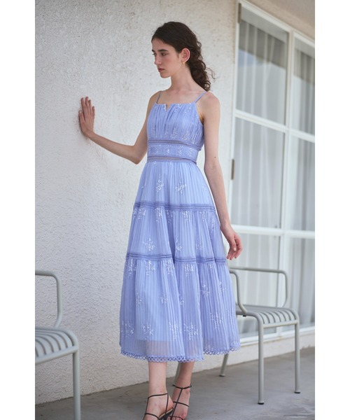 Estella.k エンブロイダリープリーツドレス新品 Estella.K ワンピース Dolce Vita Pleated Dress エンブロイダリー