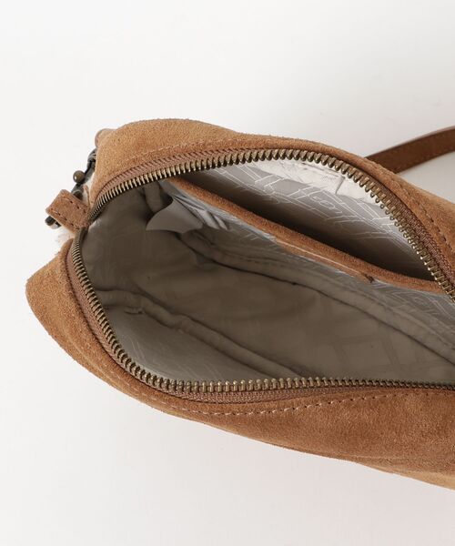 UGG Australia（アグオーストラリア） 「UGG」 刺繍ショルダーバッグ
