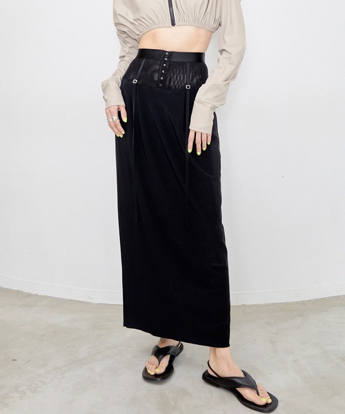 「THINGS THAT MATTER」 ロングスカート 1 ベージュ レディースの画像