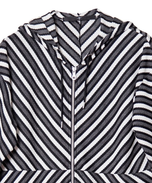 NO ID.（ノーアイディー） パーカー 「NO ID.」Bias Border Zip Parka