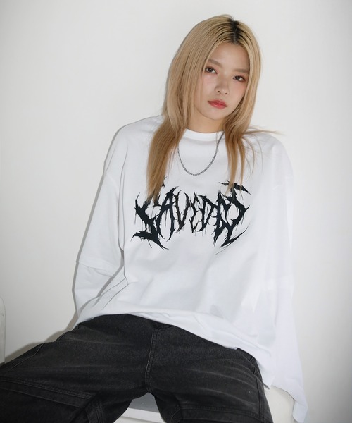持っていたい【VETEMENTS】メタルロゴグラフィックTシャツ SAVEDGE tシャツ METAL LOGO PIGMENT LONG SLEEVE/メタルロゴ