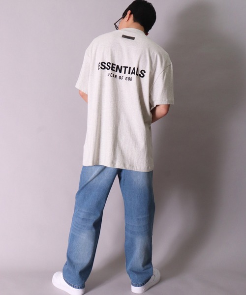 人気急上昇★【FEAR OF GOD】バックロゴ クルーネック Ｔシャツ FOG ESSENTIALS tシャツ (CM/GKT)「ESSENTIALS FEAR OF GOD