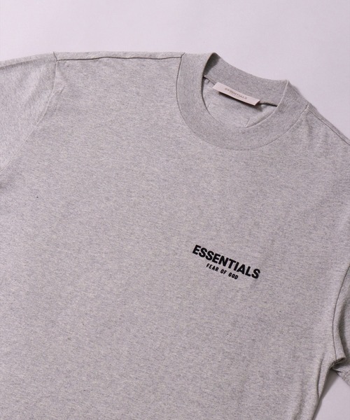 人気急上昇★【FEAR OF GOD】バックロゴ クルーネック Ｔシャツ FOG ESSENTIALS tシャツ (CM/GKT)「ESSENTIALS FEAR OF GOD