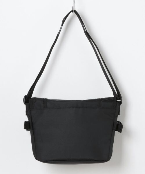 アンドワンダー　ショルダーバッグ メッセンジャーバッグ アイボリー/ブラック and wander（アンドワンダー） ポイント10% ヘザーメッセンジャー