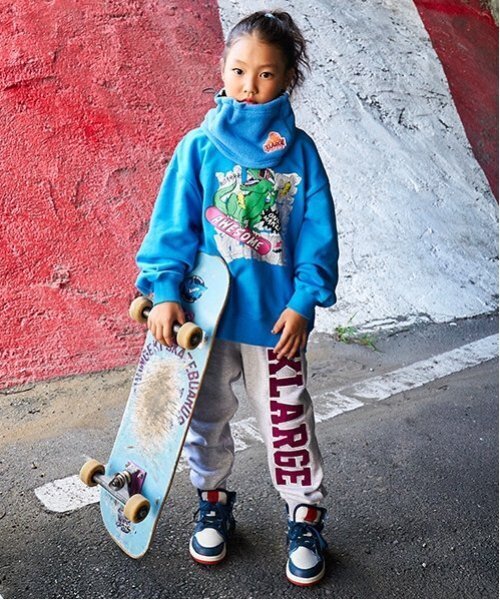 XLARGE KIDS トレーナー スノーボードT-REXトレーナー キッズ