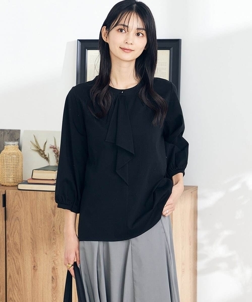 a.v.v（アー・ヴェ・ヴェ） tシャツ ラッフルデザイントップス