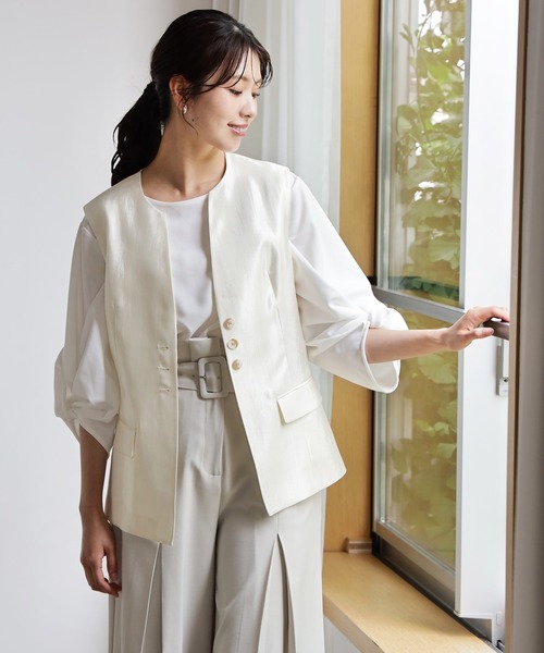 DRESS+（ドレスプラス） ベスト ジレ マニッシュに決まるノーカラー