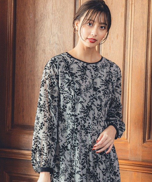 「Andemiu」 長袖ワンピース FREE ベージュ レディース_画像9