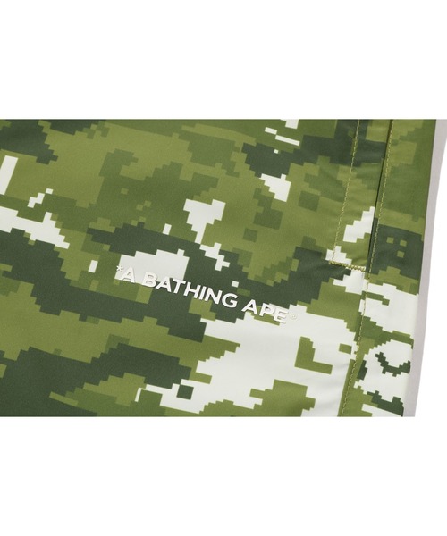 パンツ MULTI PIXEL CAMO RELAXED FIT BEACH SHORTS メンズの画像