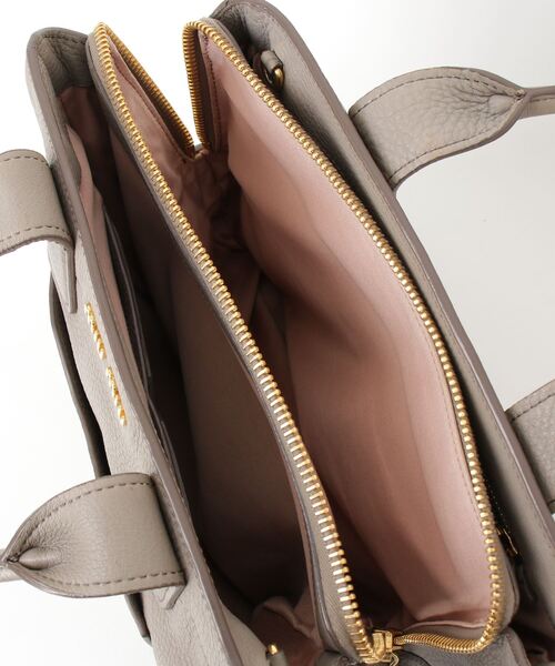 miu miu ショルダー付きハンドバッグ グレー レザー ミュウミュウ miu miu（ミュウミュウ） ハンドバッグ - グレー レディース