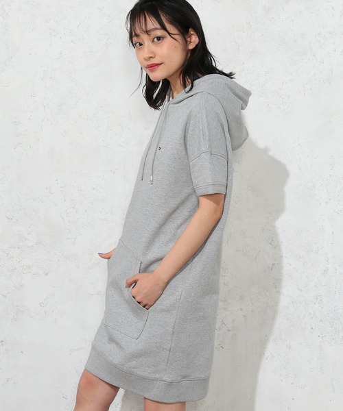 ロング ワンピース ワンポイントロゴフーデッドワンピース ZOZOTOWN PayPayモール店 - 通販 - PayPayモール プさせて