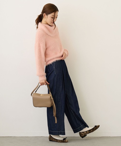 NICOLE white（ニコルホワイト） ニット セーター フェザーヤーン オフ