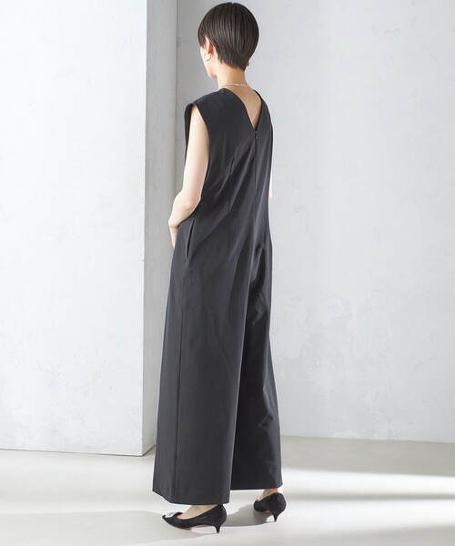 ships little black オールインワン black:Vネック ワイド シルエット