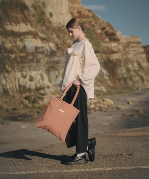 nunela トートバッグ Filling nylon tote bag「No.4