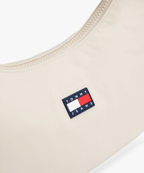 【ウォニョン着用】 JEANS ショルダーバッグ 直営 すぐ届く TOMMY JEANS ショルダーバッグ バッグ 「IVE Wonyoung