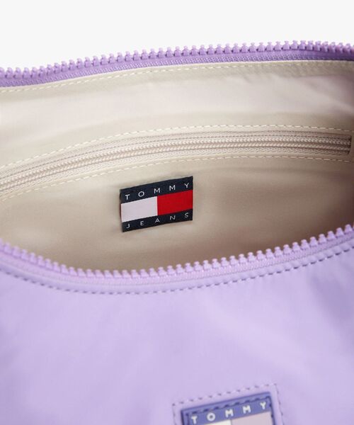 【 】IVE ウォニョン着用 ショルダーバッグ 7L TOMMY JEANS ショルダーバッグ バッグ 「IVE Wonyoung