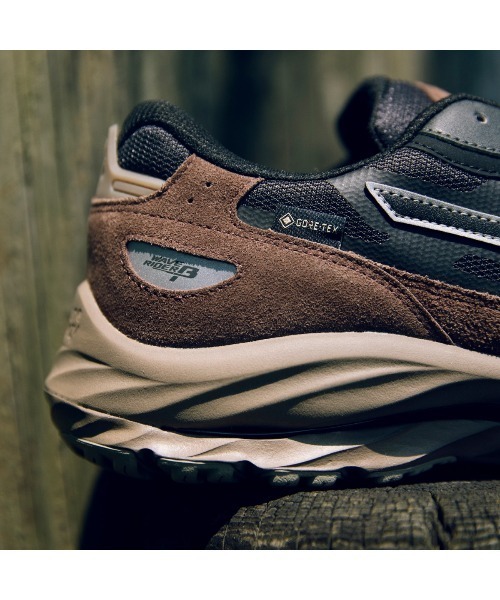 MIZUNO（ミズノ） スニーカー MIZUNO WAVE RIDER β GTX（ミズノ