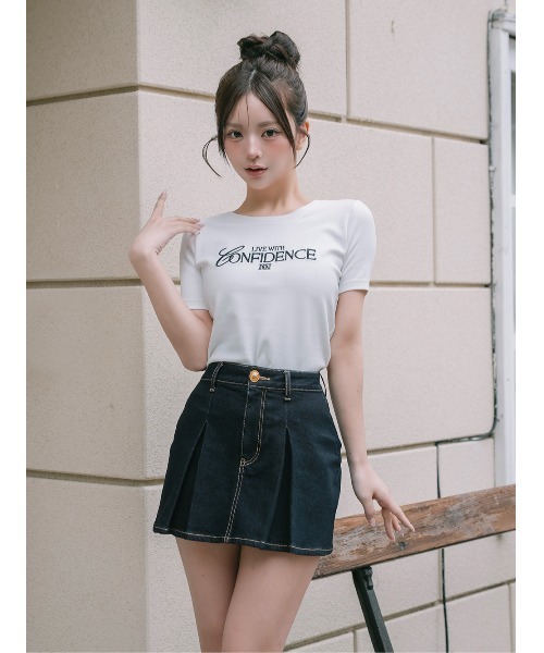 Darich（ダーリッチ） tシャツ LIVE WITH CONFIDENCE Tシャツ