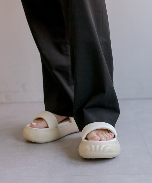 「ear PAPILLONNER」 「PUMA」フラットサンダル 23cm ブラック レディース_画像5