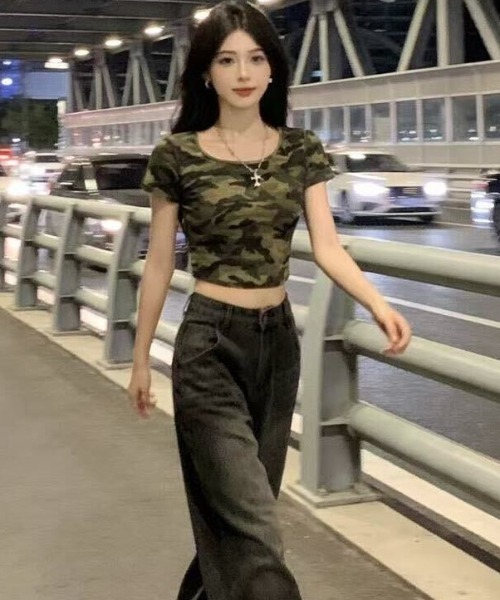 tシャツ 半袖 迷彩柄 クロップド丈 タイトTシャツ レディース